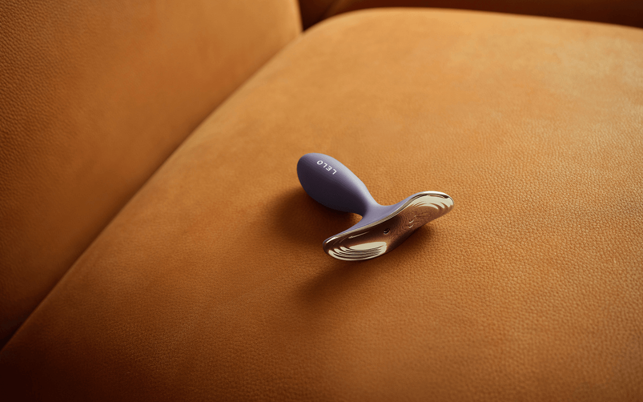 Sesso anale, sempre più persone italiane esplorano il “lato B del piacere”: arriva il nuovo plug genderless di LELO