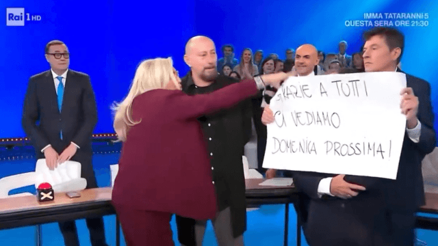 Mara Venier e Teo Mammucari hanno litigato a Domenica In