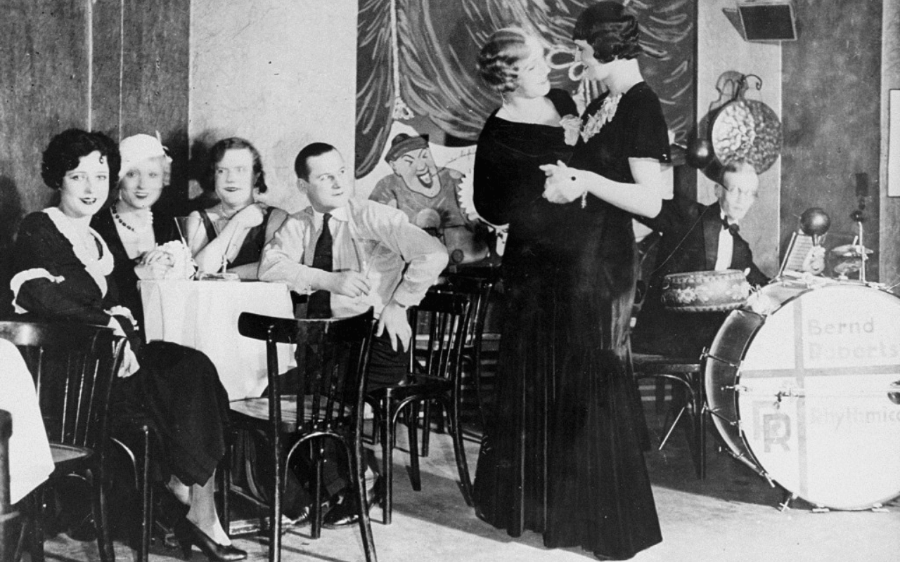 Le lesbiche nella Germania nazista: i club segreti di Berlino e la storia dimenticata del Terzo Reich - nazismo queer - Gay.it