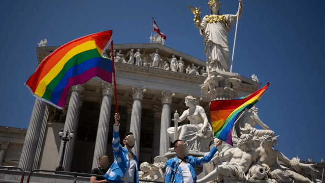 "La Polonia deve riconoscere i matrimoni LGBTIQ+ stranieri": storica sentenza del Tribunale Supremo - polonia matrimoni lgbtiq stranieri sentenza corte suprema amministrativa - Gay.it