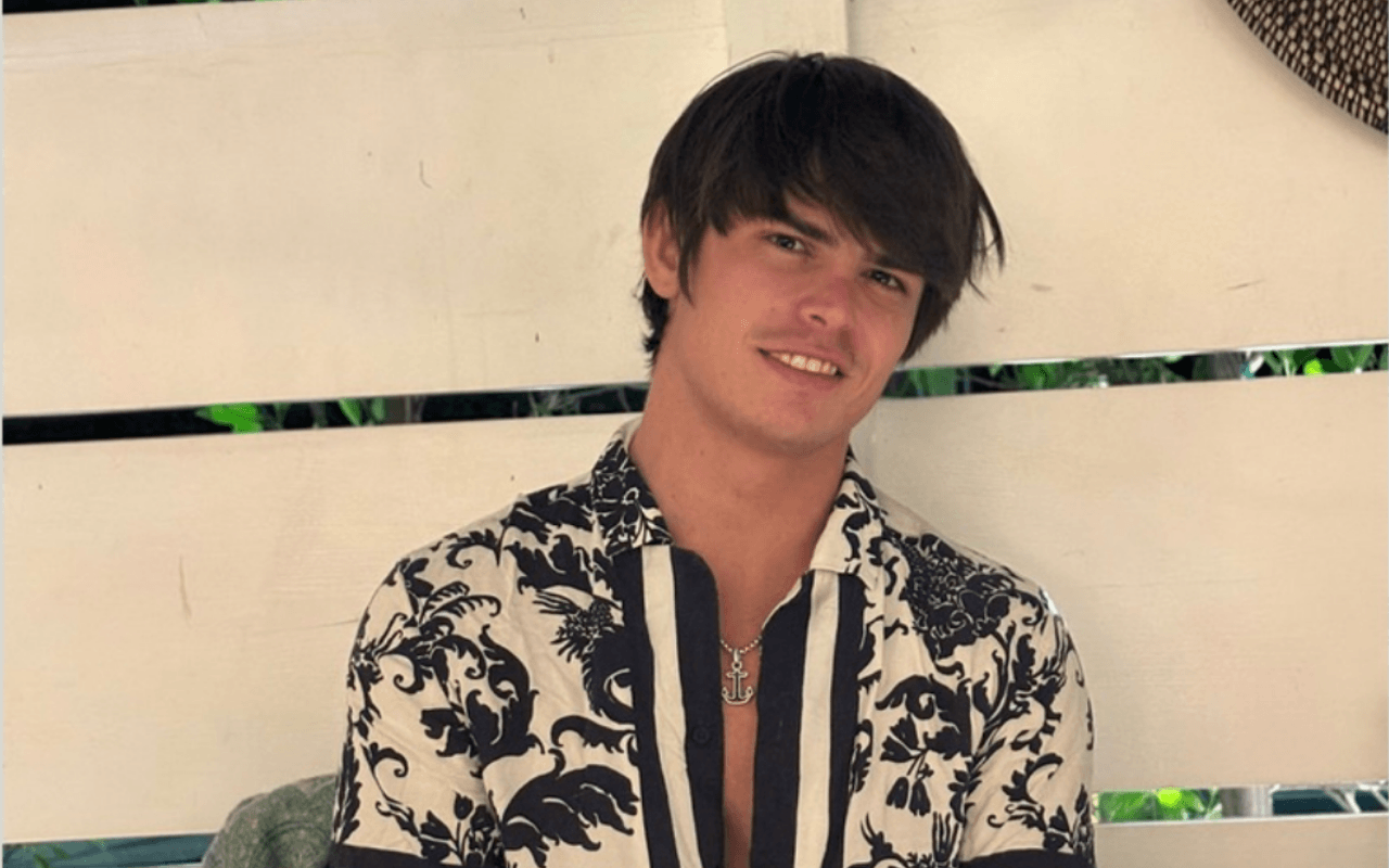 È morto Seth Peterson, star del porno gay trovata senza vita a Los Angeles: aveva 28 anni