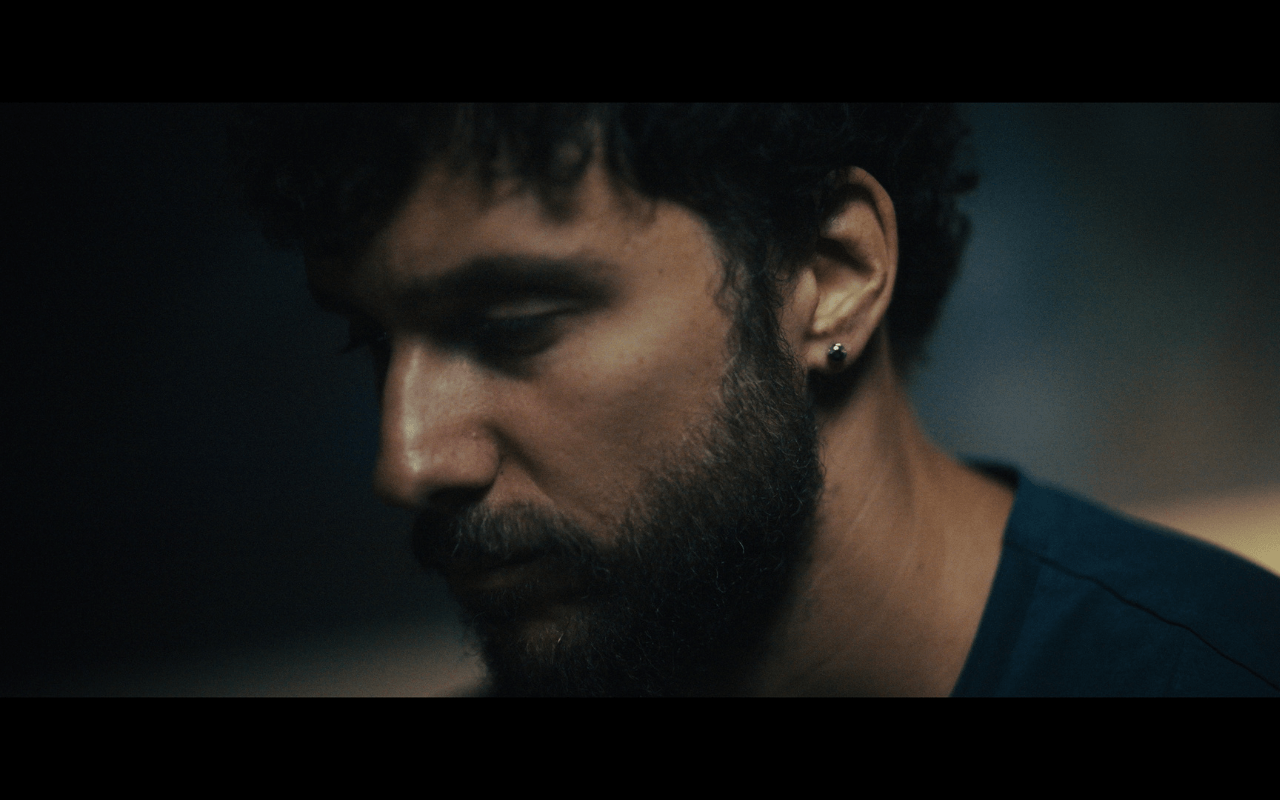 Mr Nothing, il corto sulle app gay di incontri. Il regista Eitan Pitigliani: “Troppi ragazzi trattati come nulla” - 1mrnot - Gay.it