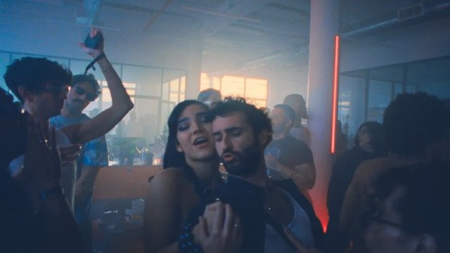 Club Kid sbanca Cannes, critica entusiasta e guerra di offerte per il film queer di Jordan Firstman - Club Kid Credit Adam Newport Berra - Gay.it