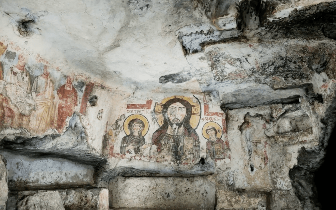 Eufrosina-Smaragdo, la santa che visse da uomo nel cristianesimo del V secolo: una storia di fede e identità - Eufrosina Smaragdo laffresco conservato nella catacomba di San Senatore ad Albano Laziale - Gay.it