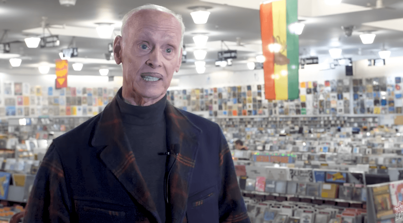 John Waters a ruota libera tra il film che non gli fanno fare e Trump: “Allo Studio 54 era un idiota con i capelli lunghi”