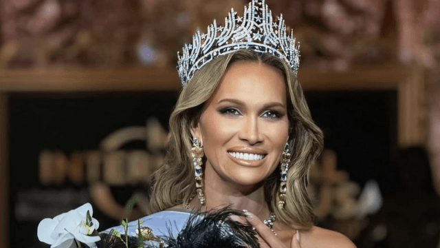 Lo Colby, donna trans nata alle Hawaii, vince Miss International Queen – USA 2026 (VIDEO) - Lo Colby donna trans nata alle Hawaii vince Miss International Queen – USA 2026 - Gay.it