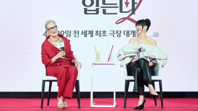 Meryl Streep: "Non esisterebbe la moda senza la comunità LGBTQIA+" (VIDEO) - Meryl Streep Anne Hathaway - Gay.it