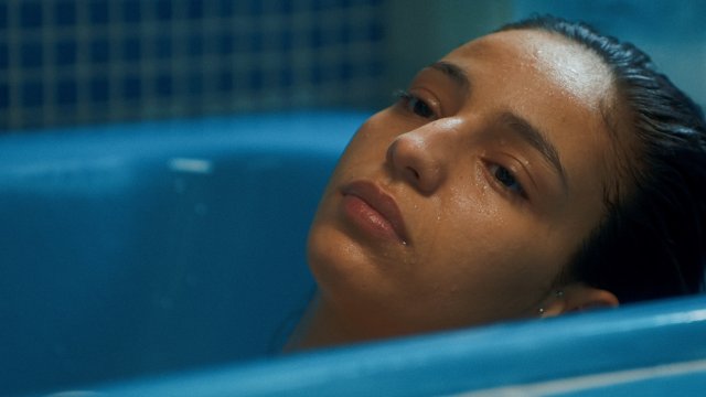 "La più piccola" censurato ai minori di 14 anni solo in Italia, Fandango: “Italia arretrata sull’educazione sessuo-affettiva” - Photo 6 La Petite Derniere ️ c 2025 June films Katuh studio Arte France mk2films - Gay.it