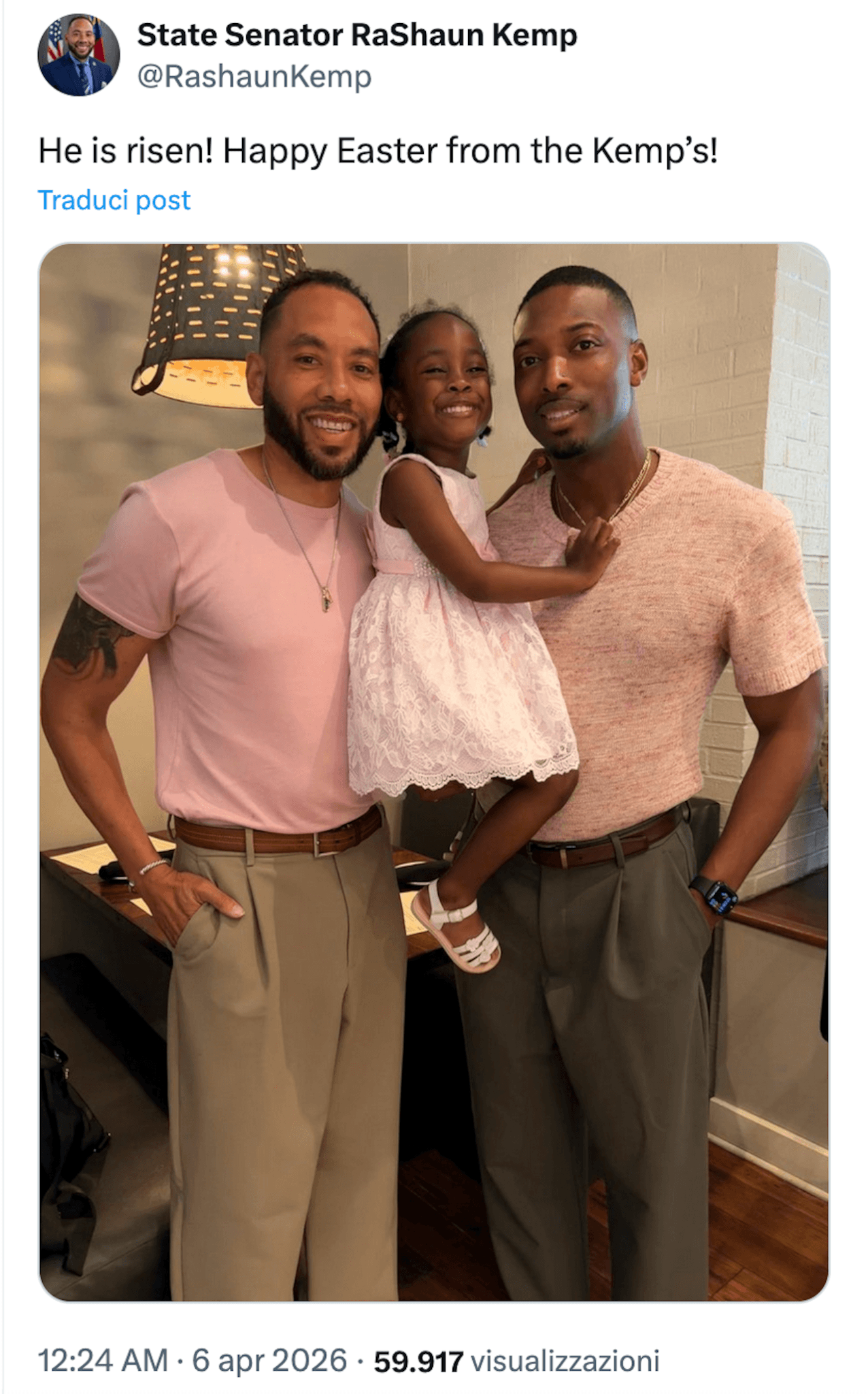 RaShaun Kemp in posa con suo marito e sua figlia, il senatore USA costretto a chiudere i commenti social - RaShaun Kemp - Gay.it