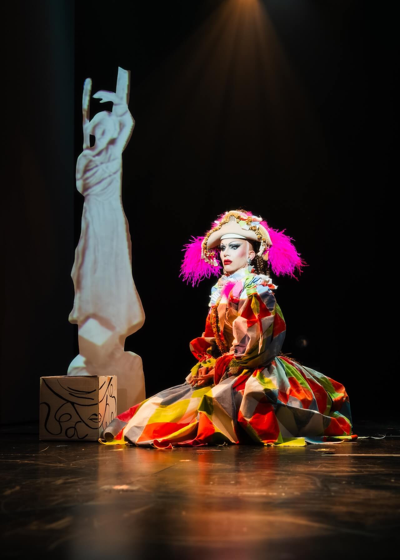 Sasha Velour: la regina che ha fatto piovere petali di rosa arriva a Milano - SV Travesty WoollyMammouth 040626 089 - Gay.it
