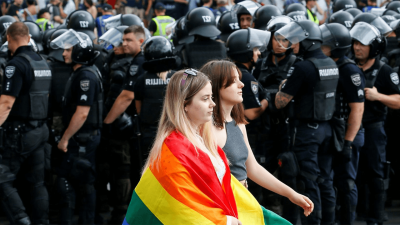L’Ucraina vota un Codice Civile che esclude le coppie LGBTI: “Putin sarebbe fiero di voi”. Mobilitazione il 17 maggio