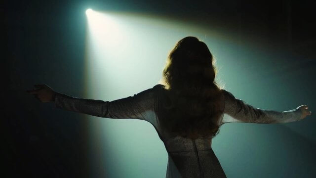 Audrey La Mer con Dario Guidi e Massimo Ranieri, identità trans nella Roma occupata dai nazisti nel nuovo film di Levi Riso - Audrey La Mer con Dario Guidi identita trans nella Roma occupata dai nazisti nel nuovo film di Levi Riso - Gay.it