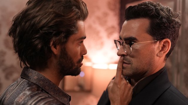 Big Mistakes 2, Netflix rinnova la serie queer di Dan Levy: "È già in lavorazione e sarà pazzesca" - BIGMISTAKES 107 251016 SP 01183 RC - Gay.it
