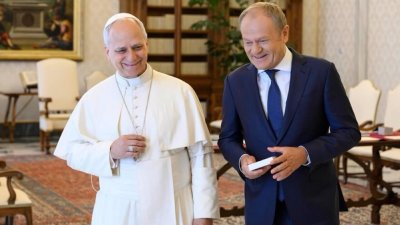 Polonia, Donald Tusk si scusa con le persone LGBT per i mancati diritti: “A tutti coloro che si sono sentiti rifiutati e umiliati”