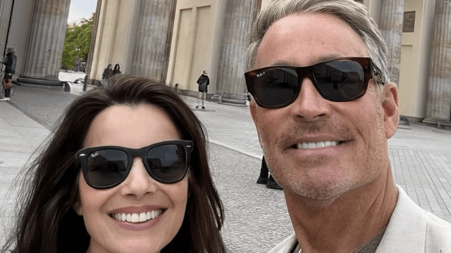 Fran Drescher di La Tata e l'ex marito gay: "È il mio migliore amico, lo porto ovunque e non mi importa" - Fran Drescher di La Tata e lex marito gay 1 - Gay.it