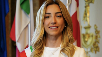 Genova, la giunta Salis riconosce l’identità alias dei dipendenti comunali e dei propri cittadini