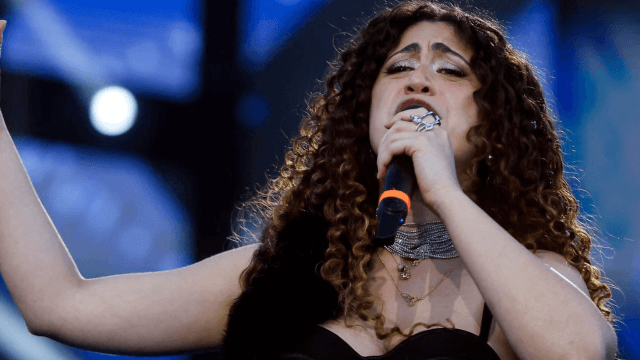 Delia canta "bella ciao" al concerto del primo maggio