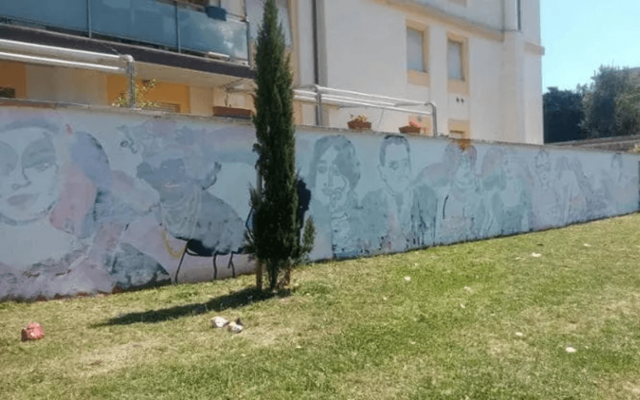 A Livorno nuovamente vandalizzato il Queer Wall, simbolo LGBTQIA+