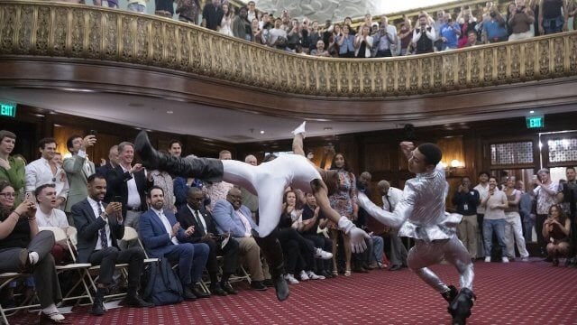 Il Municipio di New York per la prima volta travolto dalla cultura delle ballroom (VIDEO) - Ballroom New York City Hall e - Gay.it