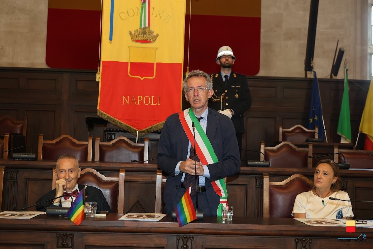Franco Grillini cittadino onorario di Napoli:" È un riconoscimento a tutta la collettività LGBT+ d’Italia" - Napoli celebra Franco Grillini 1 - Gay.it