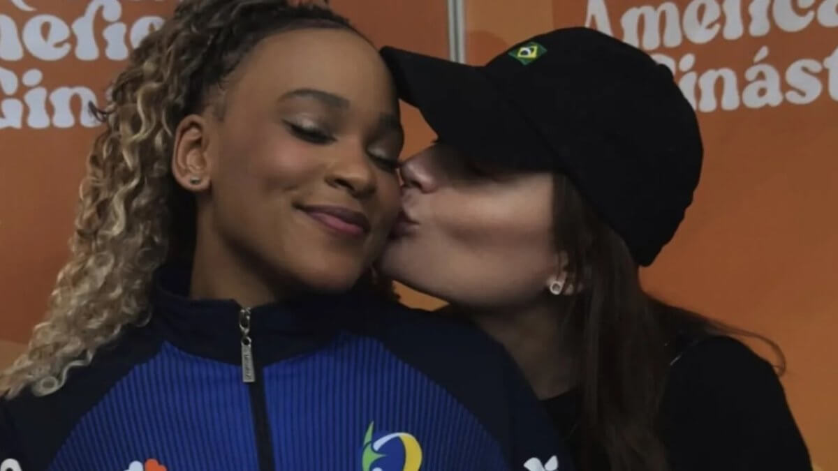Rebeca Andrade, tra like e smentite l'olimpionica brasiliana fa coming out con un bacio all'amata - Rebeca Andrade 1 - Gay.it