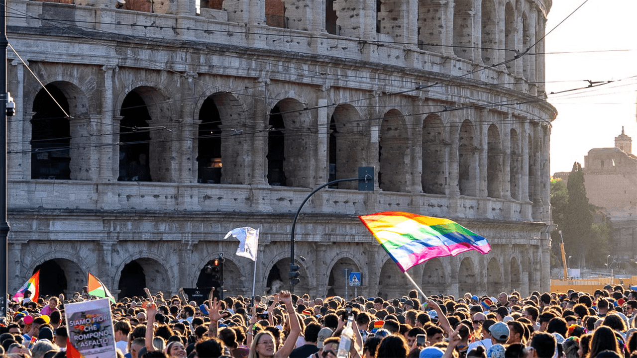 Roma Pride, è pace fatta: Keshet sfilerà nel corteo, i dettagli della partecipazione - Roma Pride 2026 Keshet - Gay.it