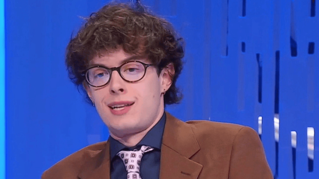Chi è Raffaele Giuliani, il content creator nella bufera per il programma con Lavazza