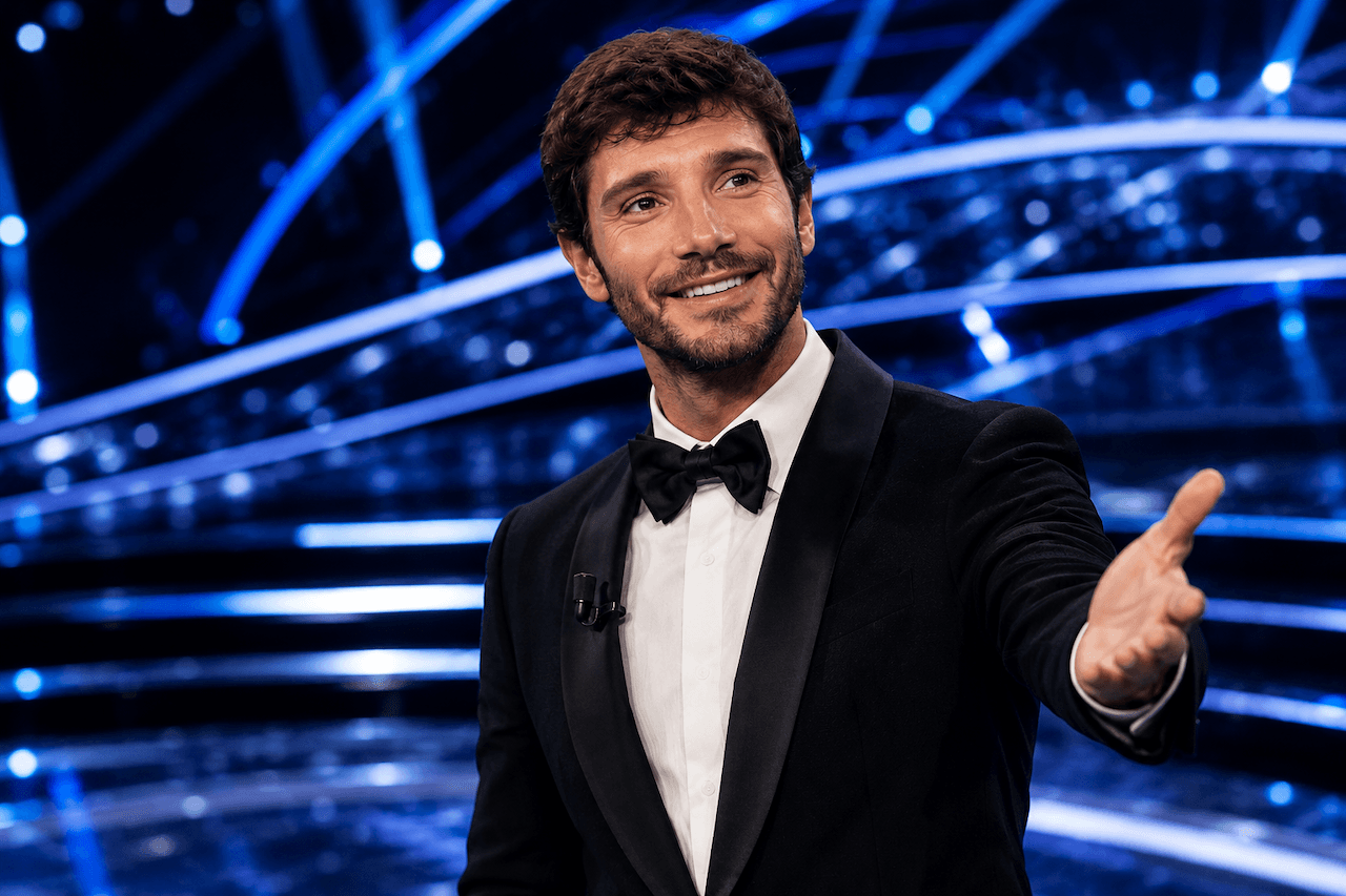 Sanremo 2027: Stefano De Martino svela le date