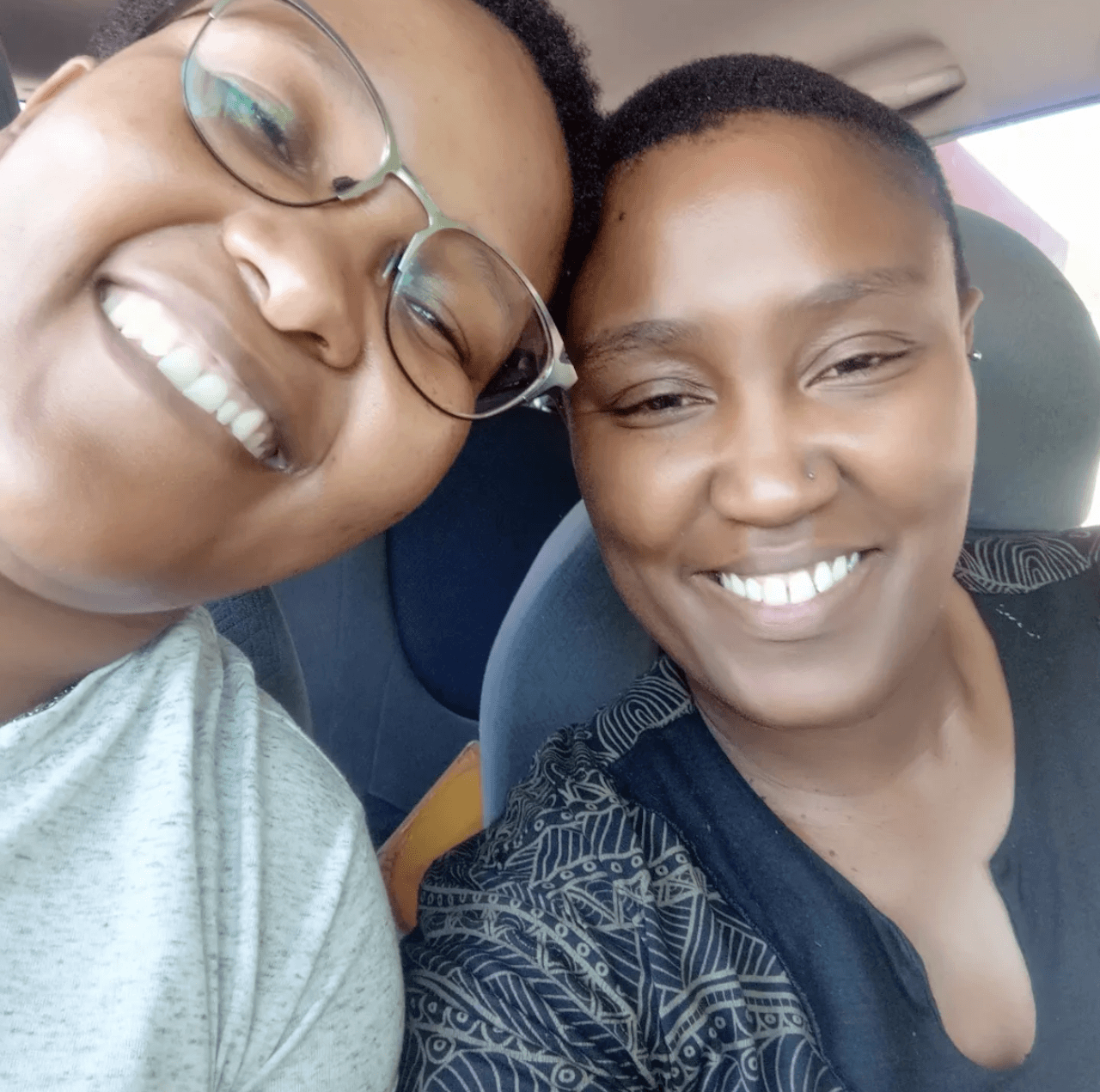 Botswana, coppia lesbica chiede il matrimonio egualitario. Il caso finisce in tribunale - Bonolo Selelo e Tsholofelo Kumile - Gay.it