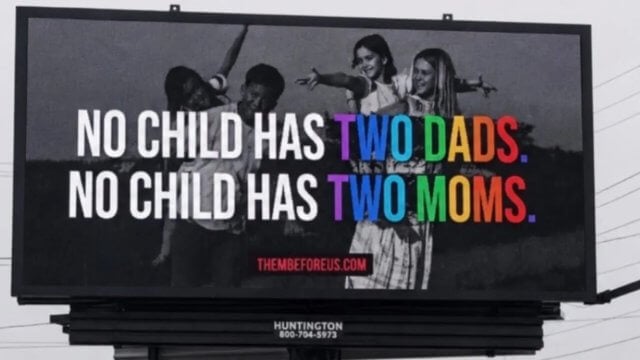 "Nessun bambino ha due papà o due mamme", polemiche sui cartelloni anti-LGBTQIA+ - I cartelloni dello scandalo in Ohio - Gay.it