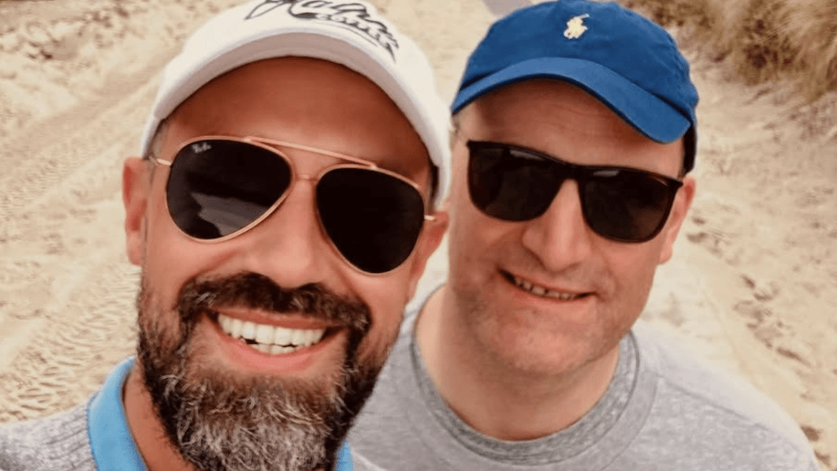Jens Spahn, di destra, gay e ora padre con quella GPA che il suo partito condanna. Sarà cancelliere tedesco? - Jens Spahn e marito 1 - Gay.it