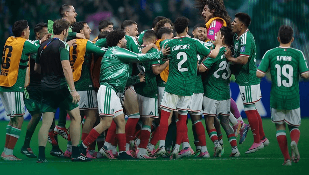 Messico ai Mondiali, cori omofobi allo stadio davanti a Infantino. E la FIFA tace - Messico 1 - Gay.it
