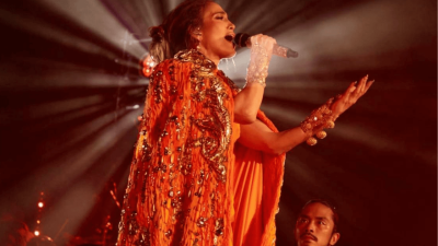 Jennifer Lopez conquista Taormina: canta “Il cielo in una stanza” di Gino Paoli e chiude il concerto con un emozionante “Ti amo Italia”