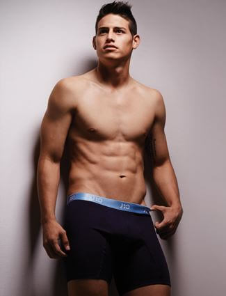 James Rodriguez in intimo per Bronzini Black. Tutte le foto #HOT