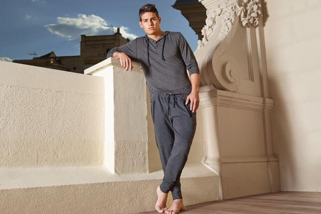 James Rodriguez in intimo per Bronzini Black. Tutte le foto #HOT