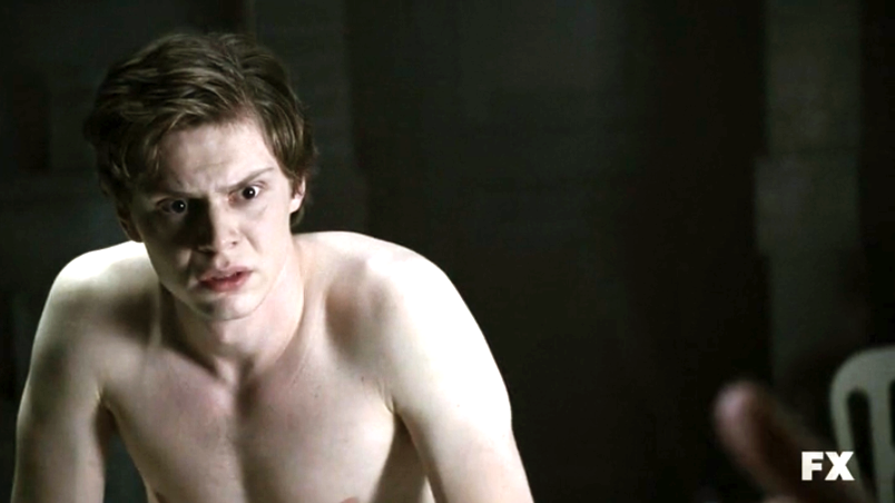 american-horror-story-evan-peters-7