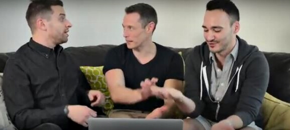 coppia_gay_guarda_porno_davey_wavey